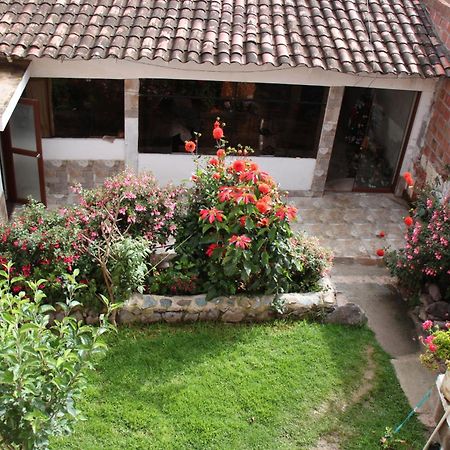 Casa Urqu Bed & Breakfast Ollantaytambo Exterior photo