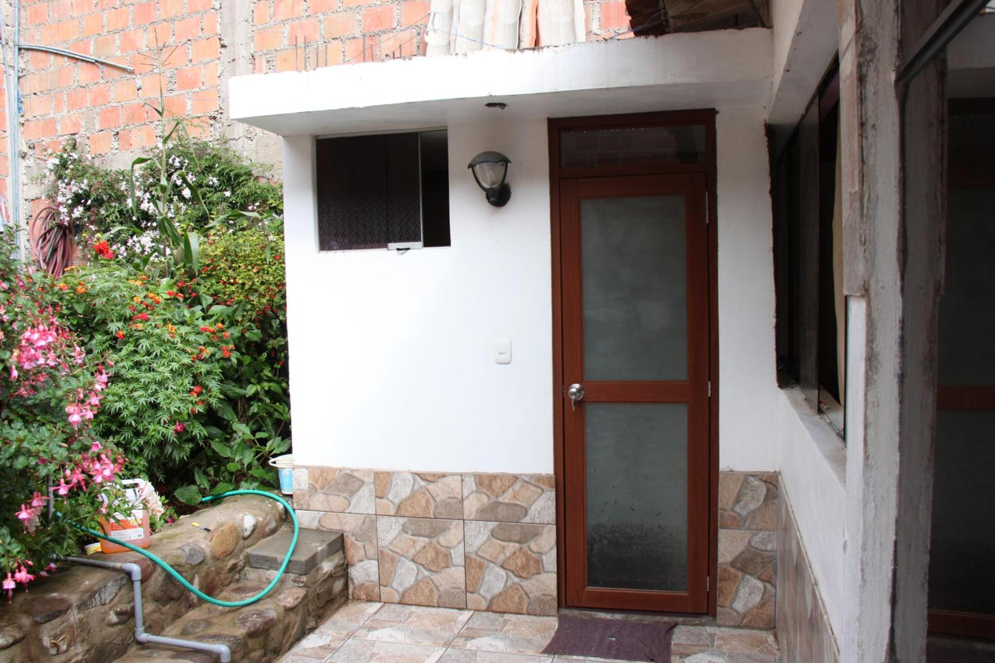 Casa Urqu Bed & Breakfast Ollantaytambo Exterior photo